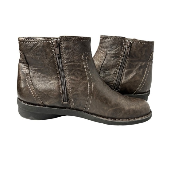 Clark’s Women’s Leather Upper‎ Side Zip Brown Bootie Size 8M - Picture 5 of 8